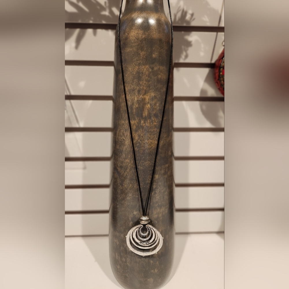 Elegant Silver Pendant Necklace